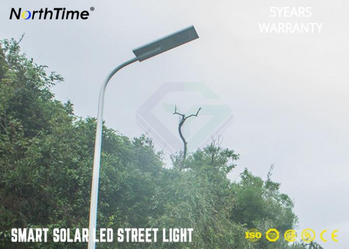 7000K 2700lm PIR Sensor Solar Powered LED Street Lights With 5 Years Warranty