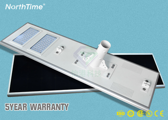 China IP65 18Volt 130W Courtyard LED Solar Street Lights Visual Angle 120° supplier