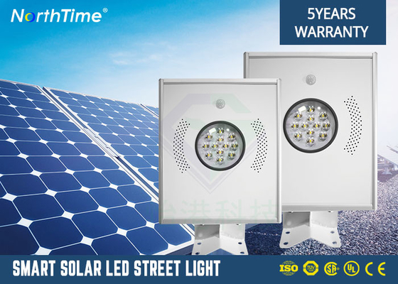 China 1300lm Aluminum Housing Outdoor Solar Powered LED Street Lights 7 Hours Charging supplier
