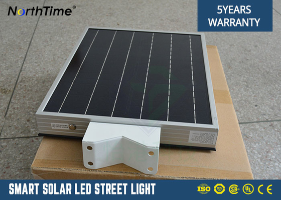 China High Efficiency 12w Solar Powered LED Street Lights All In One Turn On / Off Automatically supplier